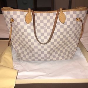 Authentic Used Louis Vuitton MM never full